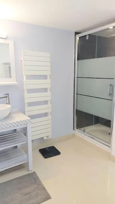 Fabuleuse Villa Marseille -7 Chambres -14 Pers Avec Grande Piscine 2 Jacuzzis